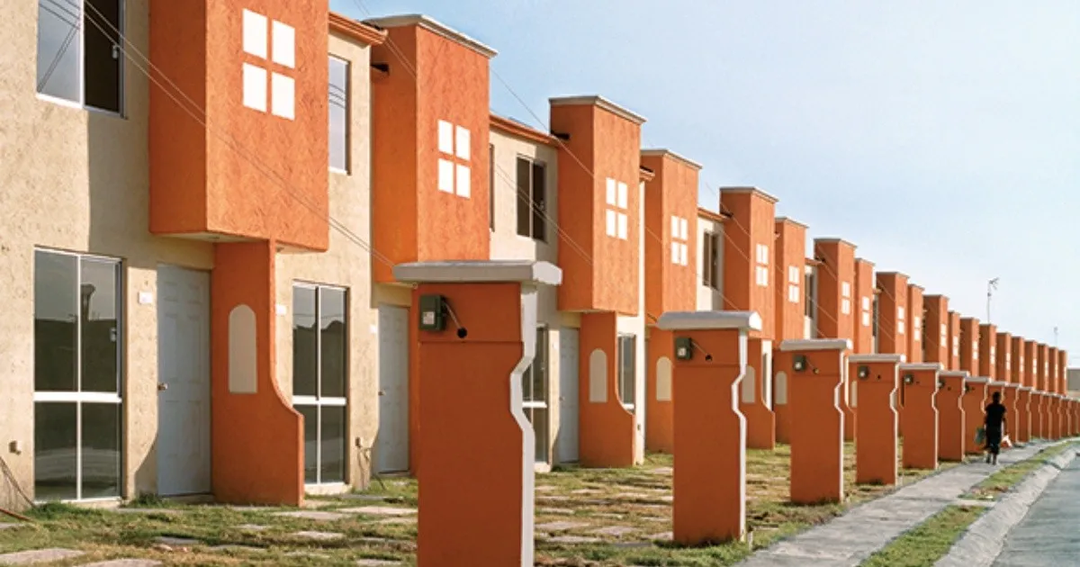 CRISIS DE VIVIENDA