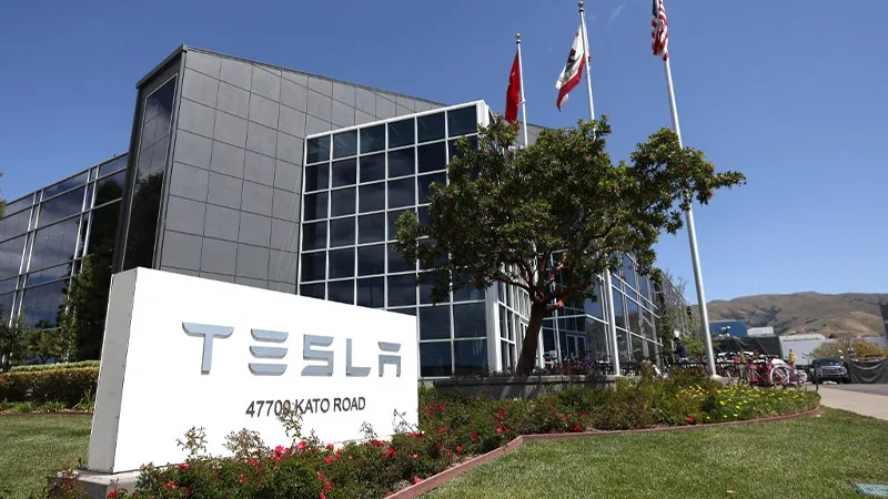 TESLA1