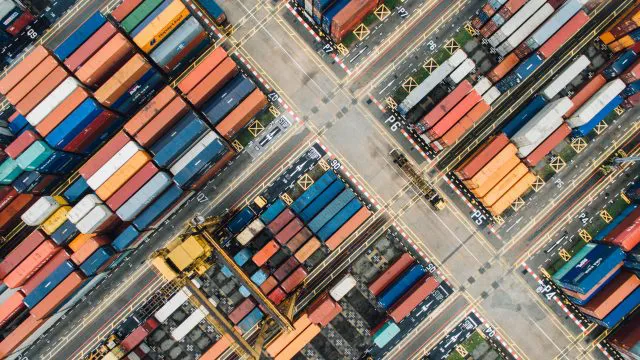 chuttersnap-9cCeS9Sg6nU-unsplash-640x360