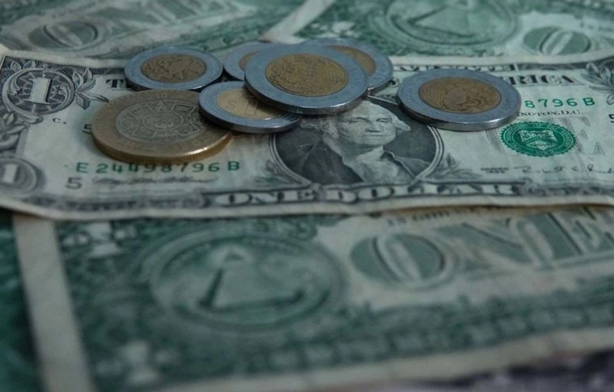 abre-el-peso-con-apreciacion-cotiza-en-1867-por-dolar_9135ae1c-704d-4da7-be03-f80277ba23a7_medialjnimgndimage=fullsize