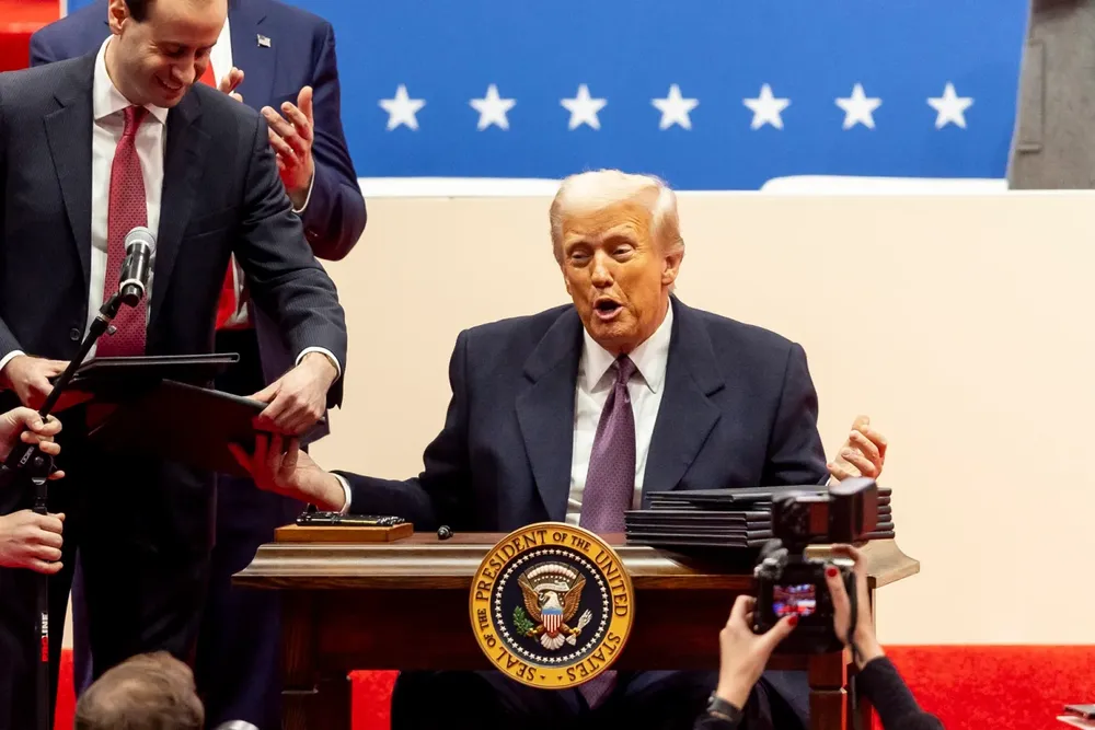 multimedia.grande.ac172546a500c250.dHJ1bXAtdmEtcG9yLWFwbGljYXItYXJhbmNlbGVzLWFfZ3JhbmRlLndlYnA=