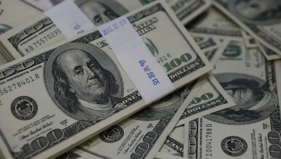 dolar-gana-frente-peso-mexicano