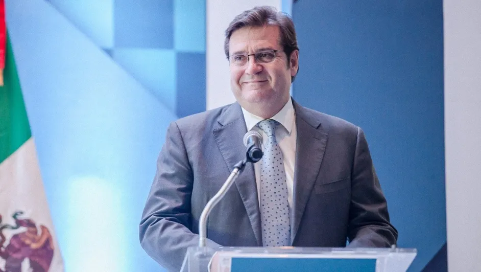 agustin-coppel-luken-dejara-direccion